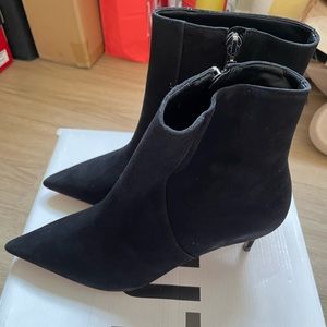 Schutz black suede boots BNWT 7.5B classic shoes